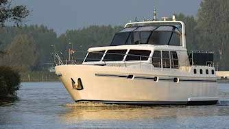 Motorboot Linda von Yachtcharter Yachts4U